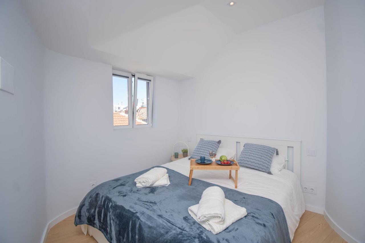 Central & Stylish 2 Bedroom Apartment W/ Balcony Cascais Exterior foto